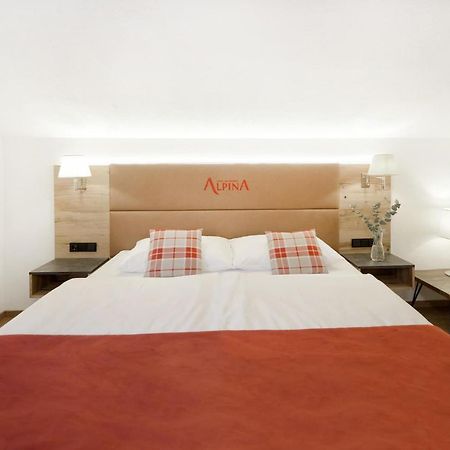 Hotel Alpina Superior 페트노이 암 아를베르크 외부 사진