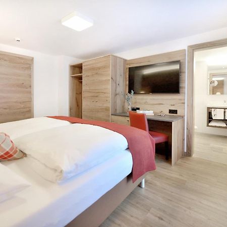 Hotel Alpina Superior 페트노이 암 아를베르크 외부 사진