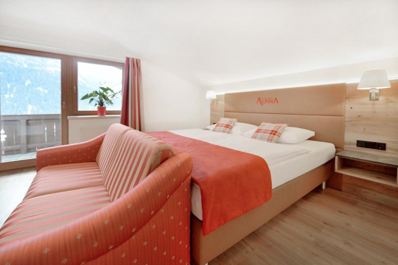 Hotel Alpina Superior 페트노이 암 아를베르크 외부 사진