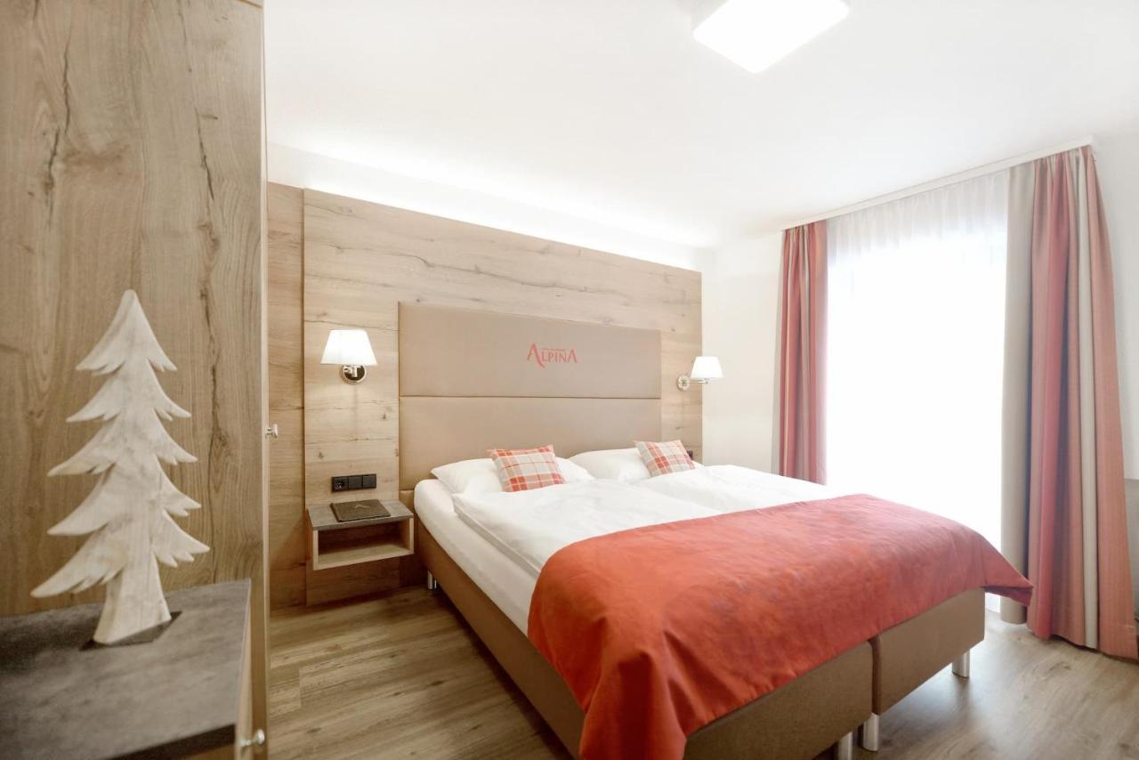 Hotel Alpina Superior 페트노이 암 아를베르크 외부 사진