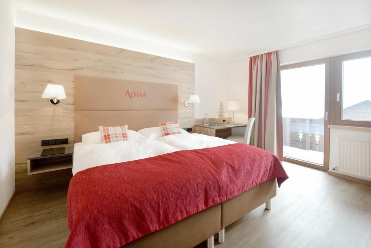Hotel Alpina Superior 페트노이 암 아를베르크 외부 사진