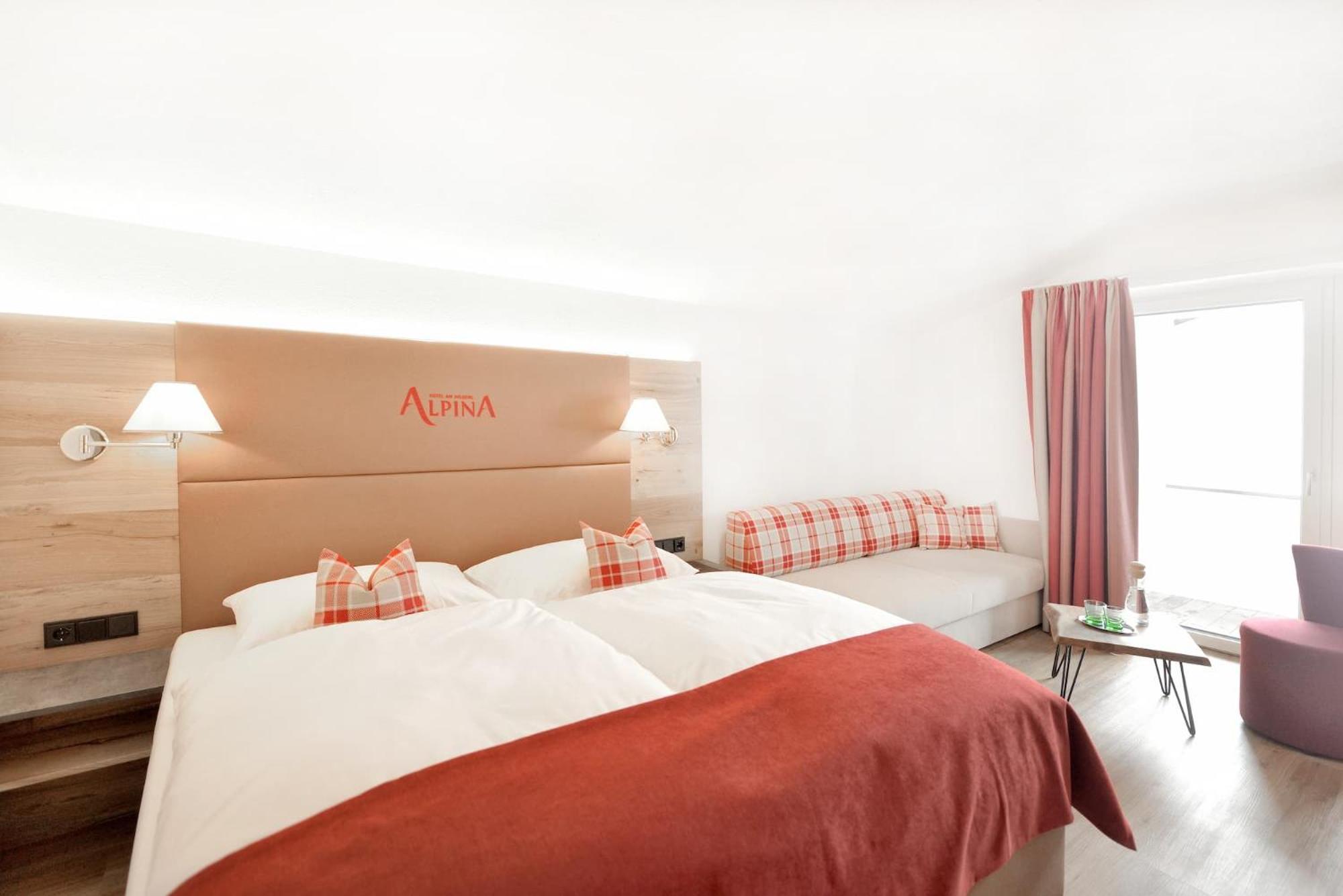 Hotel Alpina Superior 페트노이 암 아를베르크 외부 사진